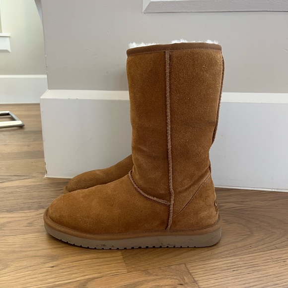 Koolaburra by Ugg tall boots- size 8 womens - Picture 2 of 3